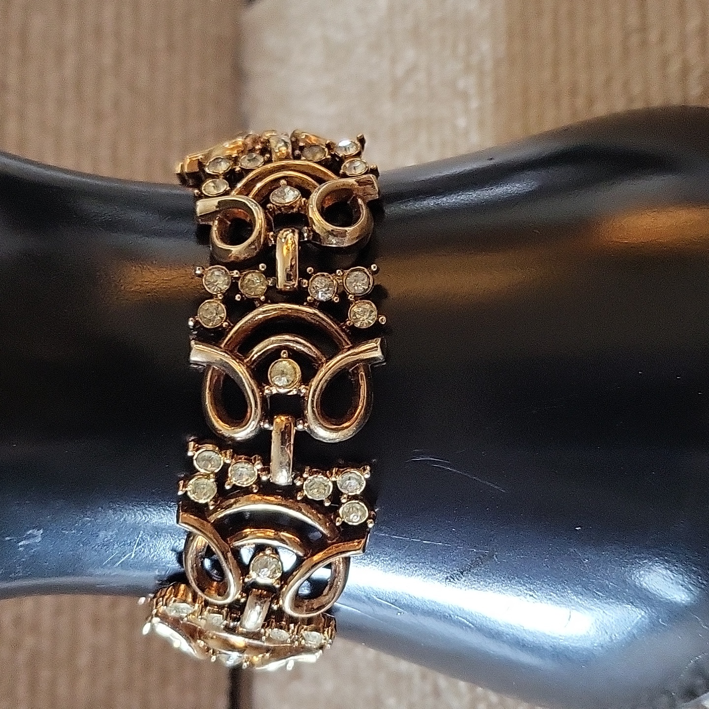 Crown Trifari Pat Pend Crystal Rhinestone Scrolls Bracelet 185$